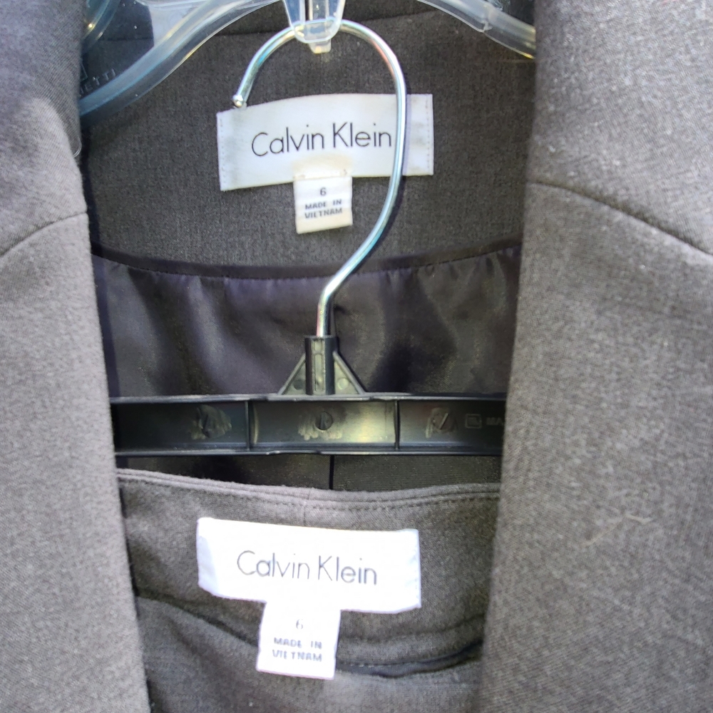 Gray Calvin Klein pantsuit size 6 - Picture 3 of 3
